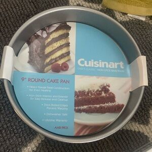 Brand New Cuisinart 9” cake pan